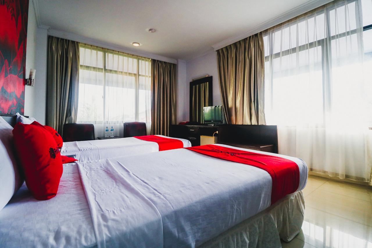 Reddoorz Plus Near Mall Ratu Indah 2 Макасар Экстерьер фото